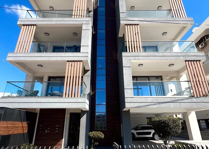 Rachel 401 * Larnaca